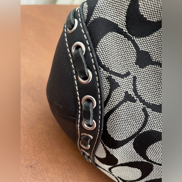 Coach EUC πHost Pick x2π flap shoulder bag- Signature grey, black with silver - Picture 4 of 14